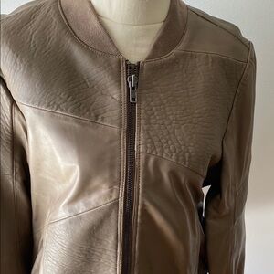 REDUCED !!  Amber Star Women’s 100% lambskin zip front bomber jacket NOWT